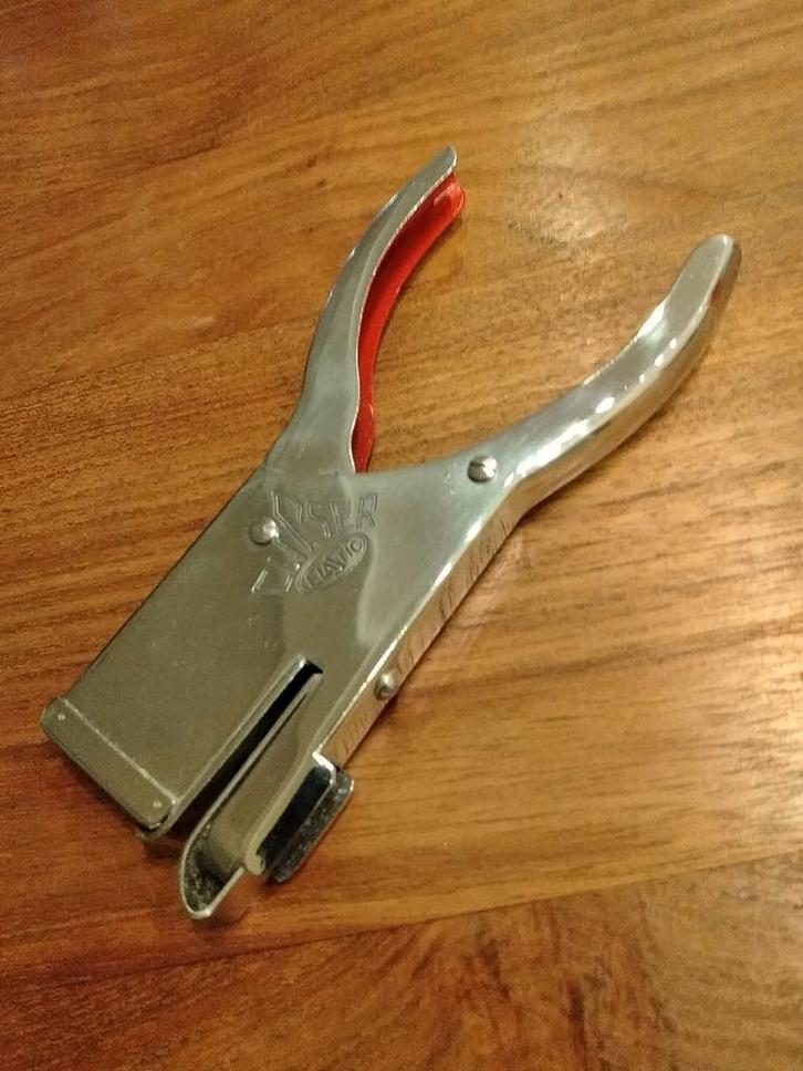 Papierlustang Clipser, Diversen, Bureau-accessoires, Zo goed als nieuw, Ophalen of Verzenden