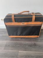 Mooie koffer ingoede staatmet wieltjes, Sieraden, Tassen en Uiterlijk, Koffers, 45 tot 55 cm, Leer, Zo goed als nieuw, Wieltjes