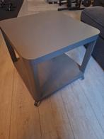 IKEA tafeltje op wieltjes - goede staat, Kunststof, 50 tot 100 cm, Vierkant, Zo goed als nieuw