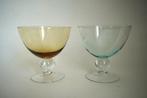 vintage stijl dessert fruit glas 2x amber blauw kom, Verzamelen, Glas en Borrelglaasjes, Ophalen of Verzenden, Zo goed als nieuw