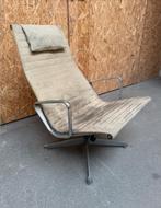 Vitra Eames / Herman Miller EA 124 stoel, Ophalen, Gebruikt, Overige kleuren, Metaal