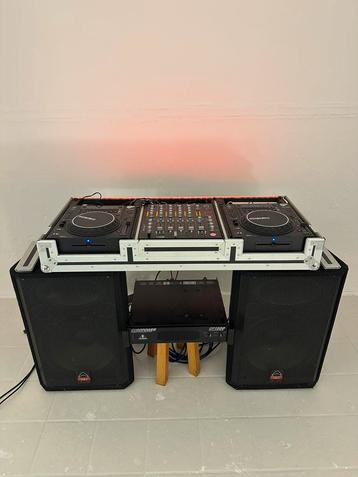 Dj set Reloop + luidspreker + versterker beschikbaar voor biedingen