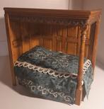Miniatuur Houten bed met beddengoed 1:12, Ophalen of Verzenden, Zo goed als nieuw, Decoratie