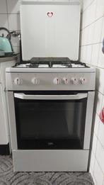 Beko Gasfornuis met oven in goedestaat, Witgoed en Apparatuur, Fornuizen, Ophalen, Gebruikt, Hete lucht, 4 kookzones