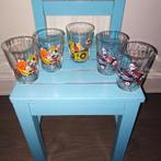 Vintage limonadeglaasjes met grappige verkeerstaferelen, Huis en Inrichting, Keuken | Servies, Ophalen, Glas of Glazen, Gebruikt