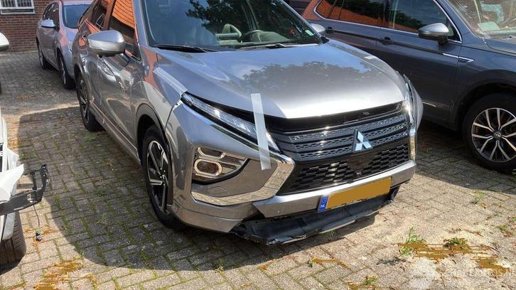 Mitsubishi Eclipse Cross 2.4 PHEV INSTYLE (bj 2021), Auto diversen, Schadeauto's, Mitsubishi, Automaat, Hybride Elektrisch/Benzine