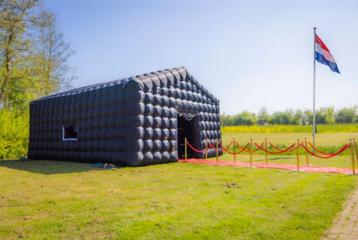 Opblaasbare nachtclub/feesttent te huur beschikbaar voor biedingen