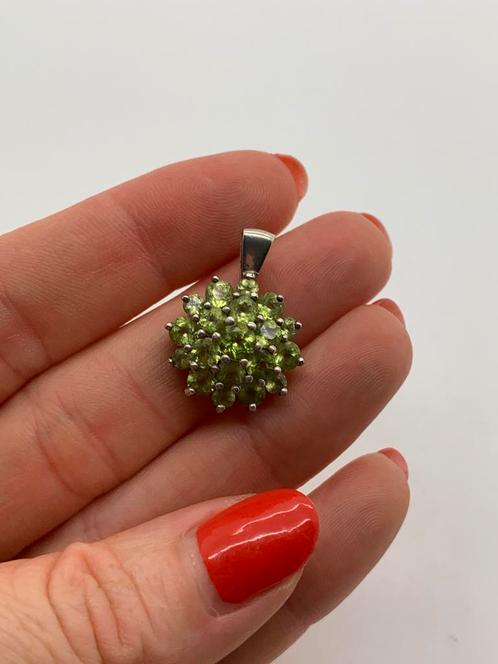 V506 Prachtige zilveren hanger limegroene stenen, Sieraden, Tassen en Uiterlijk, Kettinghangers, Zilver, Zilver, Overige voorstellingen