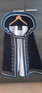 Prinsen cape (salon roger), Ophalen, Gedragen, Carnaval