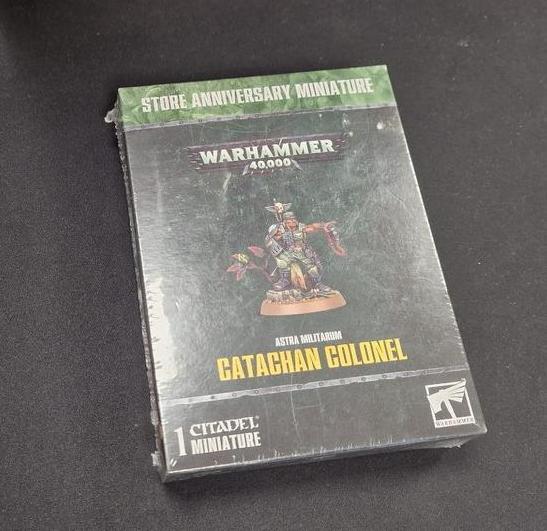 Nieuw Warhammer 40k Catachan Colonel, Hobby en Vrije tijd, Wargaming, Nieuw, Warhammer, Figuurtje(s), Ophalen of Verzenden