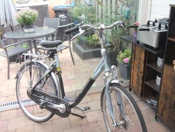 gazelle orange 7v met vering  in zeer goede en nete staat beschikbaar voor biedingen