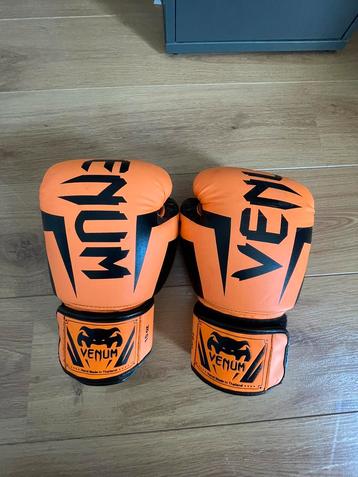 Venom boks handschoenen kids beschikbaar voor biedingen