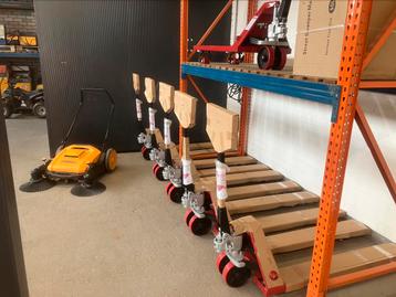 Weldon nieuwe 2500 kg pompwagens/palletwagens beschikbaar voor biedingen