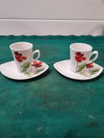 kop en schotel met klaproos 2 stellen, Antiek en Kunst, Antiek | Servies los, Ophalen of Verzenden