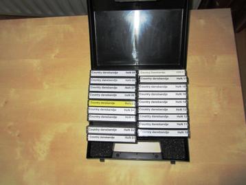 Box met 18 Country dans bandjes beschikbaar voor biedingen