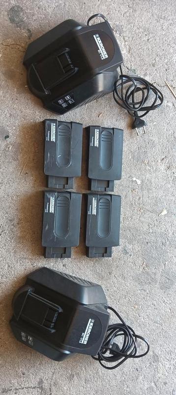 4x Kärcher accu's + 2x oplader beschikbaar voor biedingen