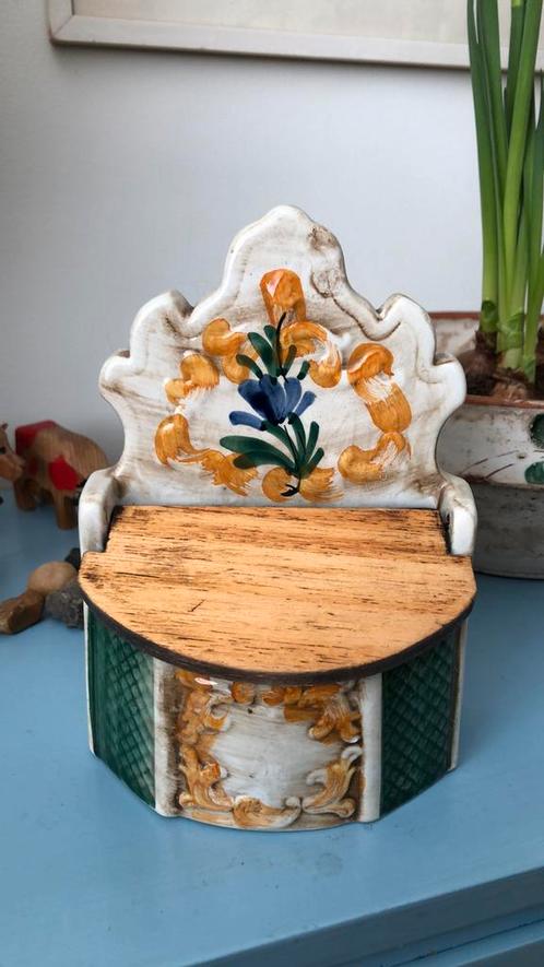 Antieke Franse of Italiaanse majolica barbotine zoutpot, Antiek en Kunst, Antiek | Porselein, Ophalen of Verzenden