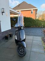Vespa sprint 2020, Fietsen en Brommers, Scooters | Vespa, Ophalen of Verzenden, Gebruikt, Benzine