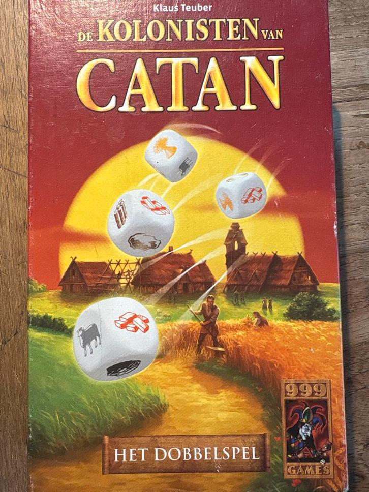 Kolonisten van Catan Dobbelspel - Zo goed als nieuw!, Hobby en Vrije tijd, Gezelschapsspellen | Bordspellen, Zo goed als nieuw