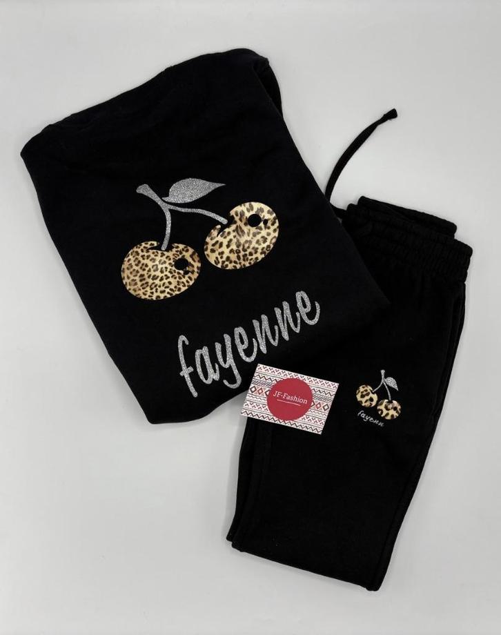 Joggingpakken met je eigen naam in maat 122, Kinderen en Baby's, Kinderkleding | Maat 122, Nieuw, Meisje, Broek, Verzenden