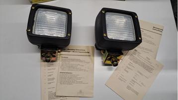 2x Hella nieuwe werklamp 1GA 007 506-001 beschikbaar voor biedingen