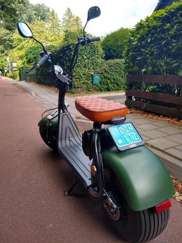 Originele Igoo Rub rider/ 2 setjes spatborden en zadels i.o. beschikbaar voor biedingen