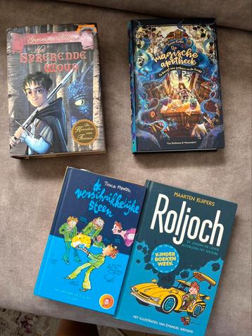 Diverse boeken beschikbaar voor biedingen