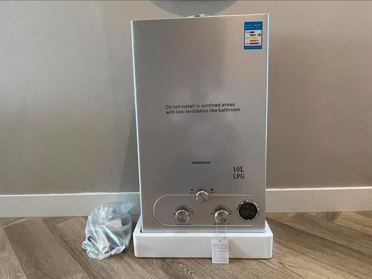 10 liter geiser LPG Butaan Propaan. Camping/bungalow/chalet, Doe-het-zelf en Verbouw, Geisers en Boilers, Nieuw, Geiser, Minder dan 20 liter