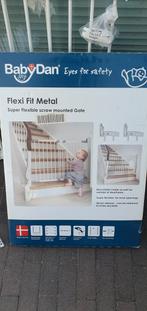 Te koop: 1x traphekje Baby Dan Flexi Fit Metal, Ophalen, Zo goed als nieuw, Metaal of IJzer, Schroefhekje