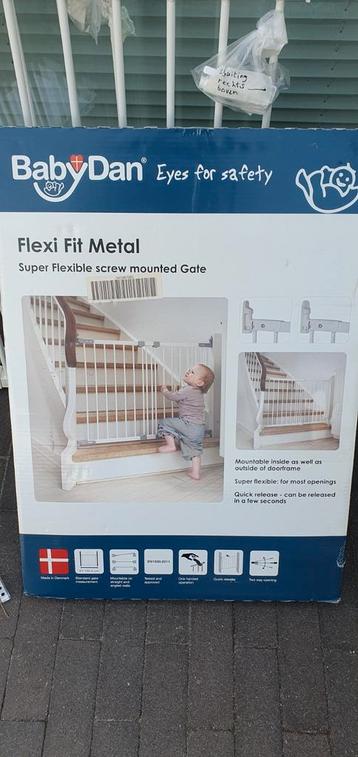 Te koop: 1x traphekje Baby Dan Flexi Fit Metal  beschikbaar voor biedingen