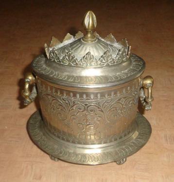 Trinket box beschikbaar voor biedingen