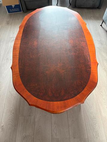Neobarokke Salontafel - Prachtige Stijl beschikbaar voor biedingen