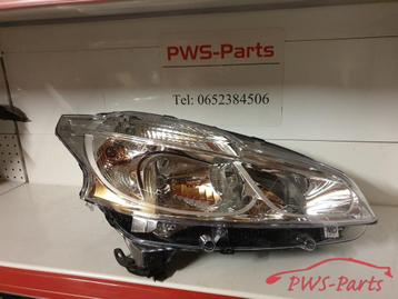 PEUGEOT 208 HALOGEEN KOPLAMP RECHTS ORIGINEEL beschikbaar voor biedingen