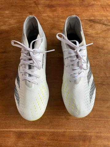 Adidas Voetbalschoenen Maat 41,5 - Zo Goed Als Nieuw! beschikbaar voor biedingen