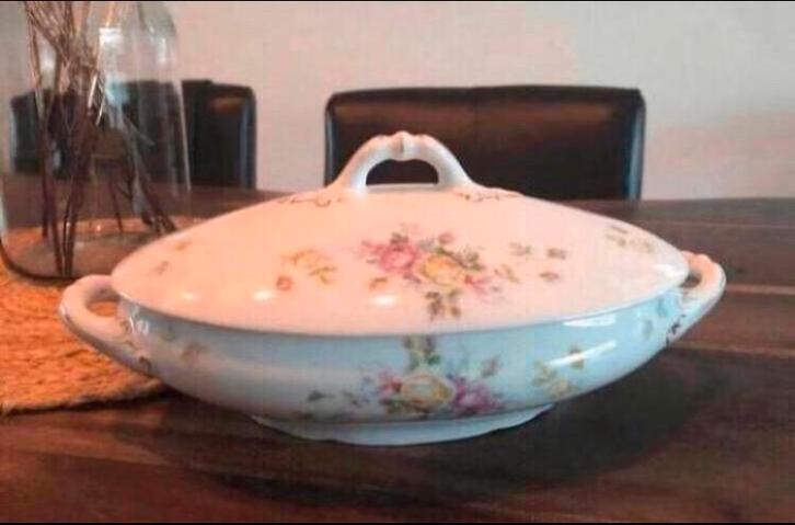 💝 Antiek brocante SCHWARZBURG dekschaal wit goud roze rozen, Antiek en Kunst, Antiek | Servies los, Ophalen of Verzenden