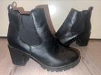 Leuke Chelsea boots laarzen met hak, Chelsea, Ophalen of Verzenden, Schoenen met lage hakken, Zo goed als nieuw