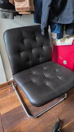 Comfortabele zwarte vintage stoel - Bauhaus style, Ophalen, Gebruikt, Zwart, Metaal