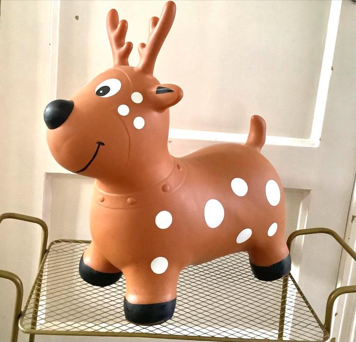 Skippydier Hert - Bruin met Witte Stippen, Kinderen en Baby's, Speelgoed | Buiten | Los speelgoed, Nieuw, Ophalen of Verzenden