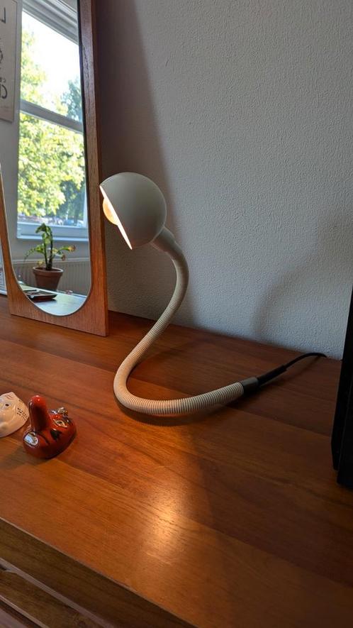 Hebi Table Lamp by Isao Hosoe – Space Age Classic, Huis en Inrichting, Lampen | Tafellampen, Gebruikt, Minder dan 50 cm, Kunststof