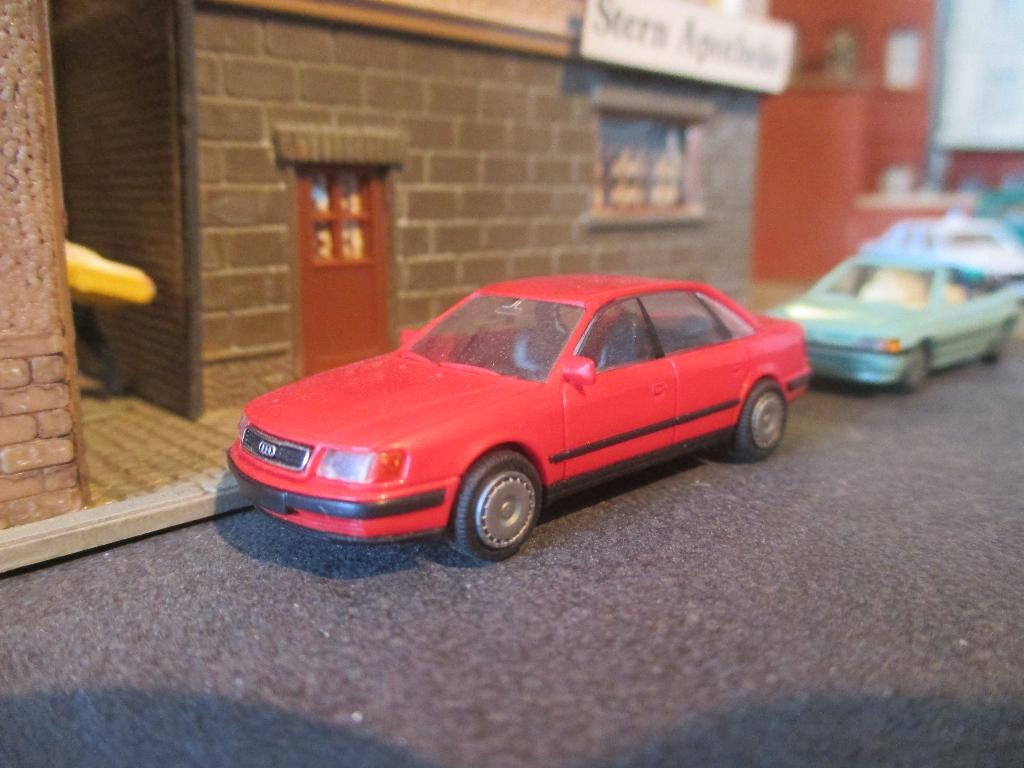 1992 Audi 100 C4 - Rietze rood, Hobby en Vrije tijd, Modelauto's | 1:87, Ophalen of Verzenden, Zo goed als nieuw, Auto, Rietze