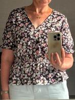 Gebloemde peplum top, Maat 38/40 (M), Zwart, Ophalen of Verzenden, Zo goed als nieuw