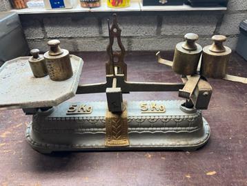 Antieke Balans Weegschaal beschikbaar voor biedingen