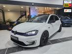 Volkswagen Golf 1.4 TSI GTE DSG|Pano|Camera|Akrapovic|Carpla, Auto's, 8 kWh, Gebruikt, 4 cilinders, 150 pk