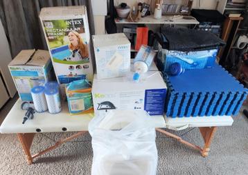 Intex opzetzwembad met veel accessoires beschikbaar voor biedingen