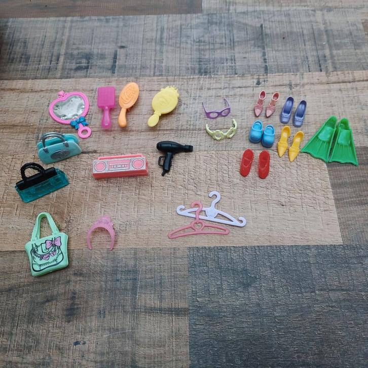 Barbie Accessoires Setje, Sieraden, Tassen en Uiterlijk, Piercings, Gebruikt, Overige typen, Overige materialen, Ophalen of Verzenden
