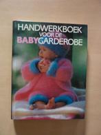Behrens & Heyduck - Handwerkboek babygarderobe, Ophalen of Verzenden, Zo goed als nieuw, Tekenen en Schilderen