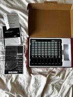AKAI apc mini controller, Muziek en Instrumenten, Midi-apparatuur, Ophalen of Verzenden, Nieuw