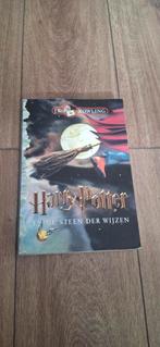 Harry Potter en de steen der wijzen - J.K. Rowling, Ophalen of Verzenden, Zo goed als nieuw, Boek of Poster