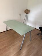 Ikea bureau Galant met verstelbare poten en glazen blad, Huis en Inrichting, Bureaus, Ophalen, Gebruikt