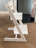 Tripp Trapp stoel - 2x - wit - goede staat!, Kinderen en Baby's, Kinderstoelen, Ophalen, Gebruikt, Meegroeistoel, Aanschuifbaar
